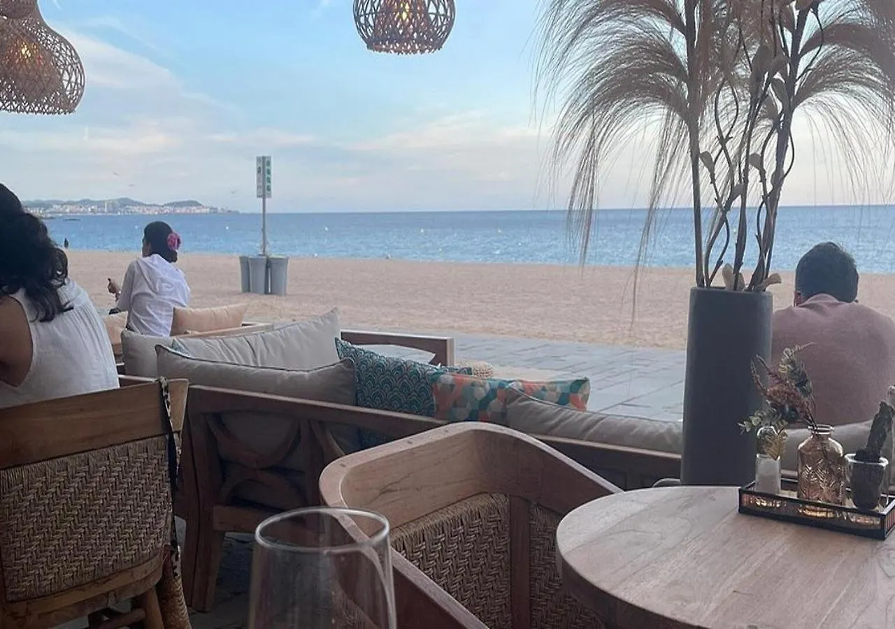 Encantador Piso En Primera Linea De Mar Platja d'Aro  Apartamento