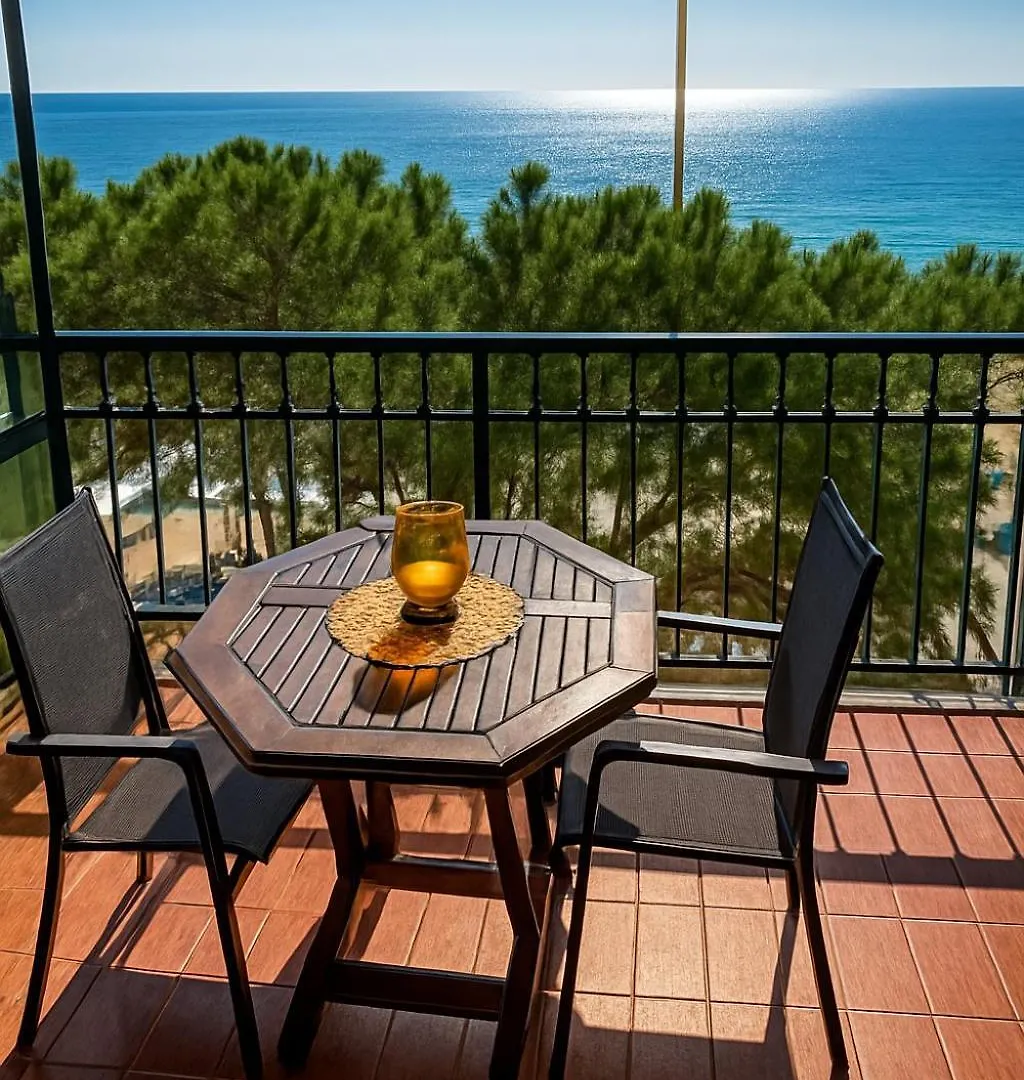 Apartment Encantador Piso En Primera Linea De Mar Castell-Platja d’Aro Spanien